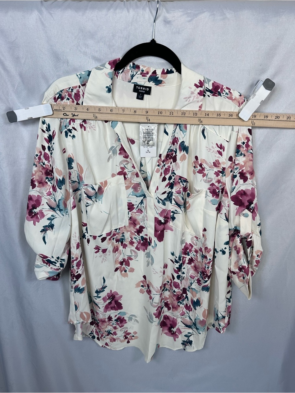 Torrid Harper 3/4 Sleeve Pullover Blouse Pretty Artsy Floral Size 1 - Picture 9 of 15